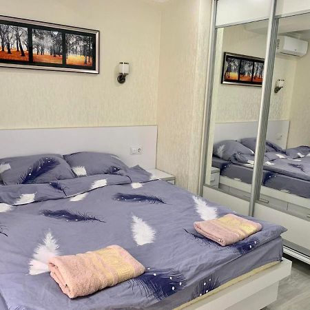 Apartament On Lev Tolstoi 43B! Apartment Chisinau Ngoại thất bức ảnh